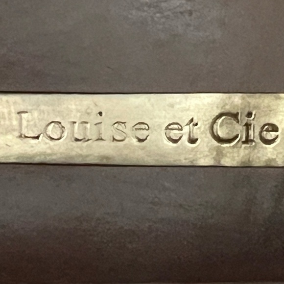 Gently used woman’s ankle boot. - Picture 3 of 6